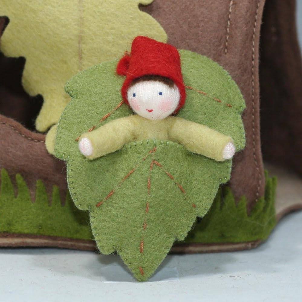 Sale Forest Gnome Family (3.5) with Oak Tree Stump House | Fair Skin Tone | Set of 7 Dolls