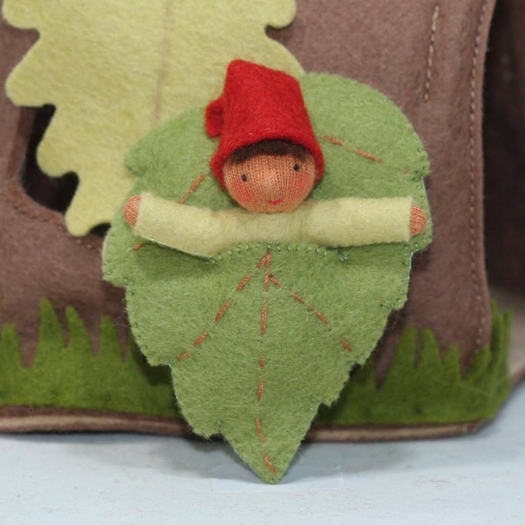 Sale Forest Gnome Family (3.5) with Oak Tree Stump House | Medium Skin Tone | Set of 7 Dolls