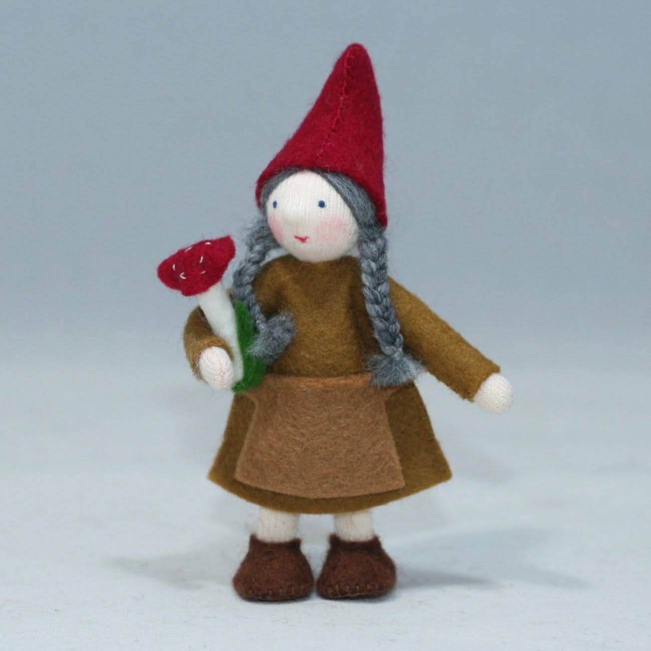 Sale Forest Gnome Family (3.5) with Oak Tree Stump House | Fair Skin Tone | Set of 7 Dolls