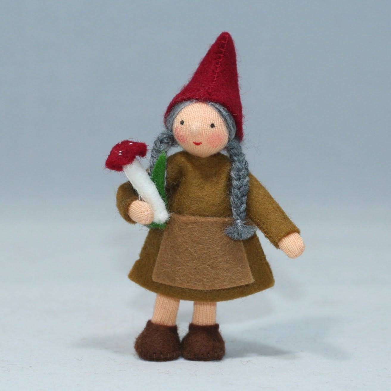 Sale Forest Gnome Family (3.5) with Oak Tree Stump House | Light Skin Tone | Set of 7 Dolls