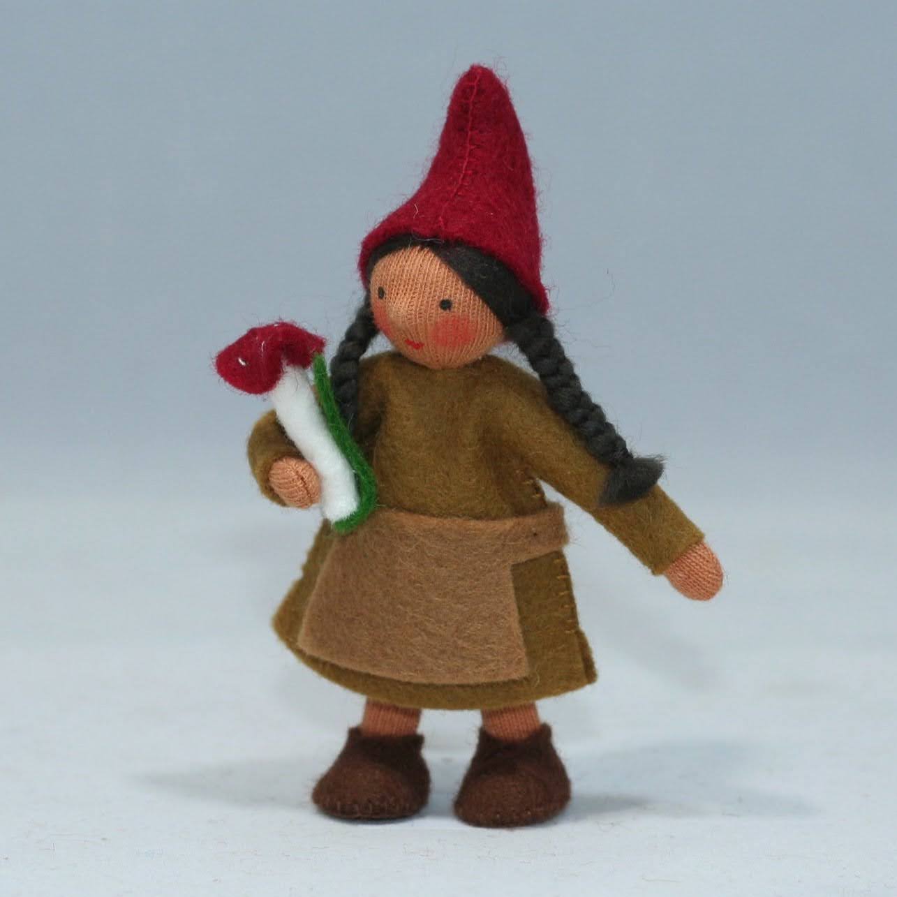 Sale Forest Gnome Family (3.5) with Oak Tree Stump House | Medium Skin Tone | Set of 7 Dolls